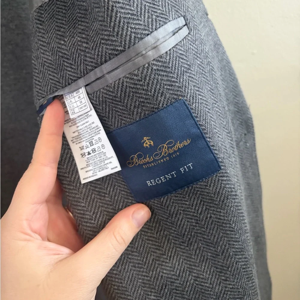Brooks Brothers Men's Sport Coat Dark Grey Size 46R NWT